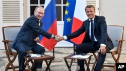 Rusya Lideri Vladimir Putin ve Fransa Cumhurbaşkanı Emmanuel Macron